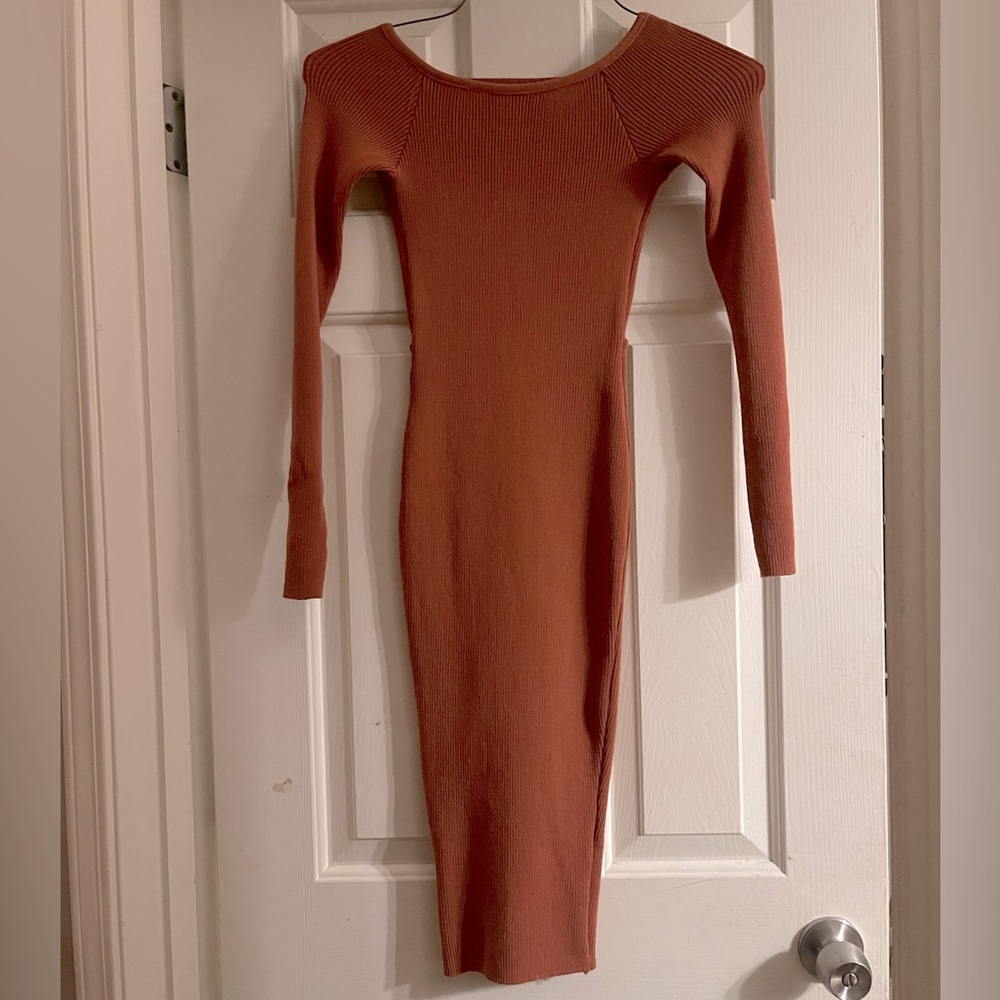 Cute Brown Midi Dress!